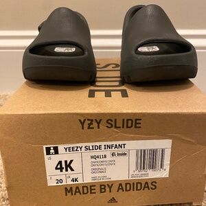 Yeezy Slides